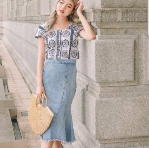 Younique Dresses & Skirts - Women's Y2K Distressed Ruffle Frayed Hem Midi Circle Skirt